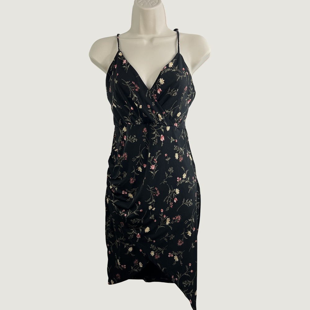 Lovesome Dress M Black Floral Wrap Tulip Hem Ruched Cocktail CD54046-1